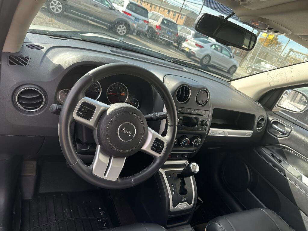 Used 2015 Jeep Compass High Altitude image 6