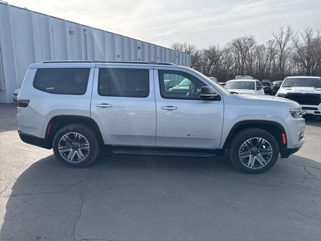 Used 2023 Jeep Wagoneer 4WD w/ Premium Group I image 12