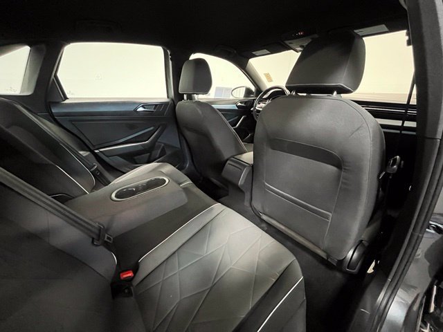 Used 2025 Volkswagen Jetta Sport FWD image 11