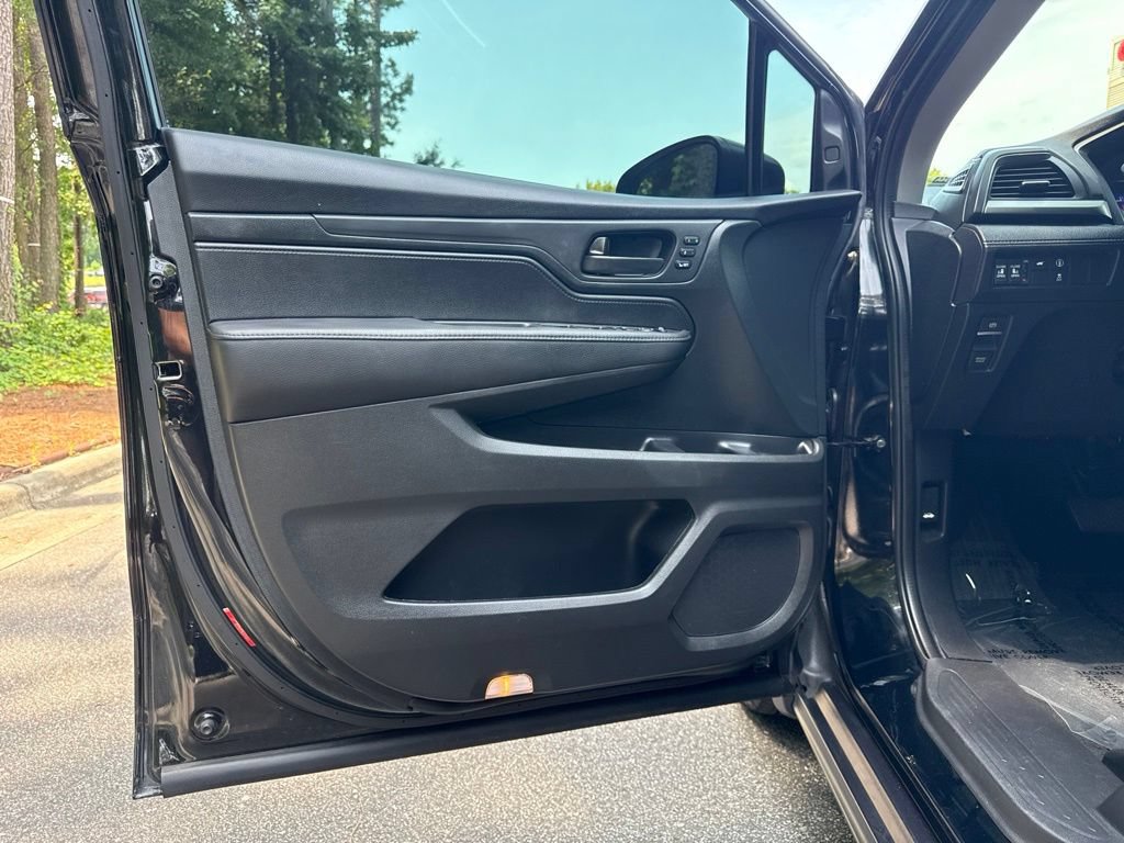 Used 2023 Honda Odyssey EX-L image 13