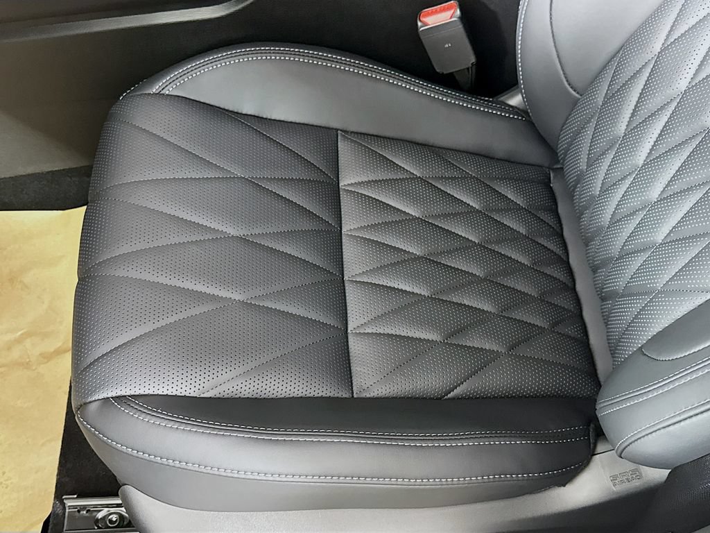 New 2026 Mitsubishi Outlander SEL Black Edition FWD image 20