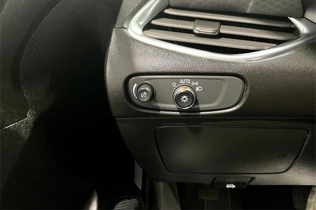 Used 2020 Chevrolet Malibu LT image 16