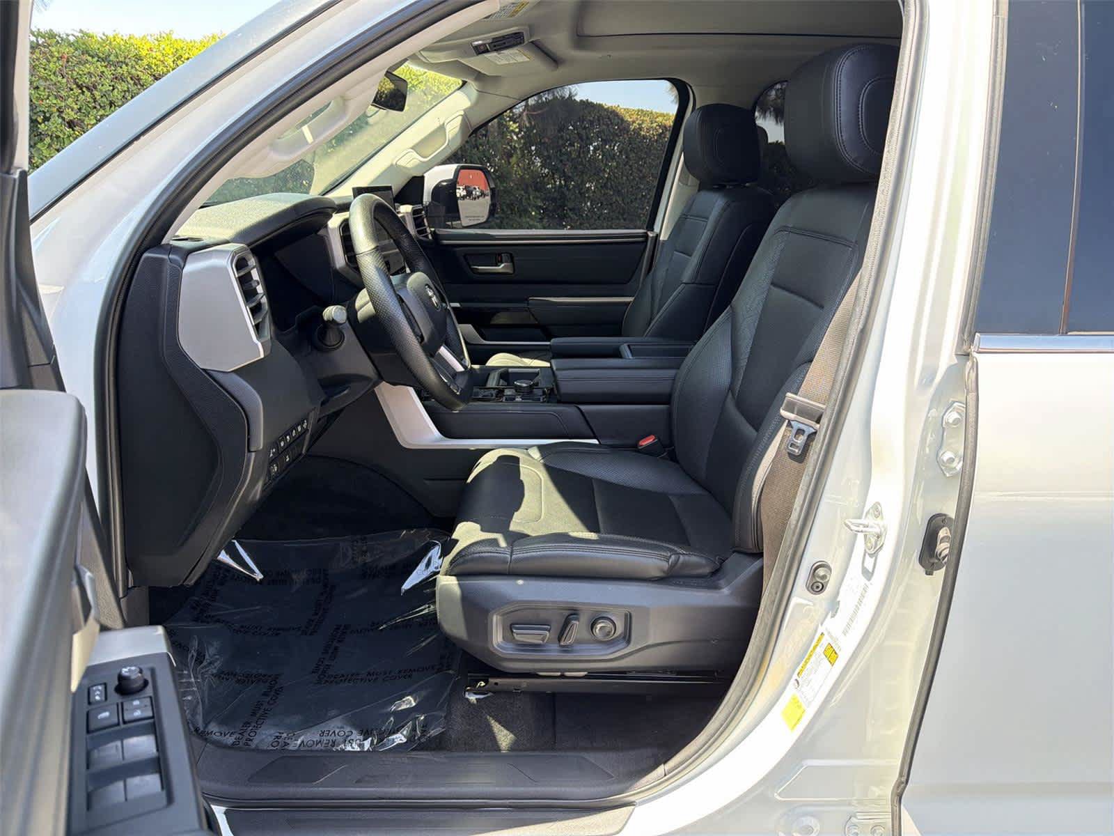 Used 2023 Toyota Tundra Limited w/ Power Package AWD/4WD image 12