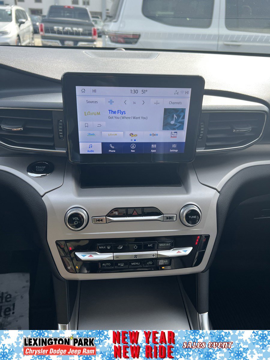 Used 2024 Ford Explorer XLT w/ Equipment Group 202A image 24