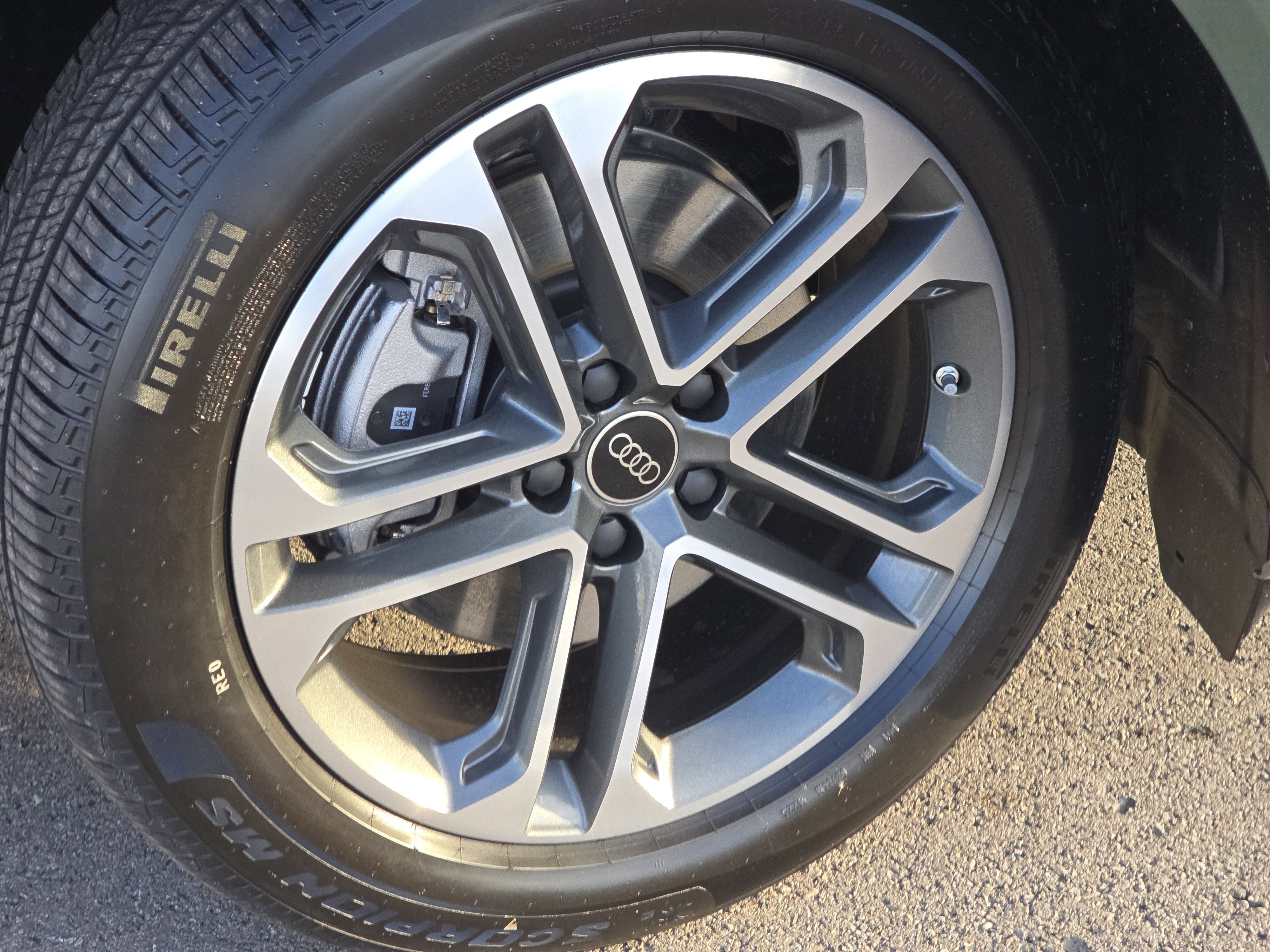 New 2025 Audi Q5 Premium Plus image 16