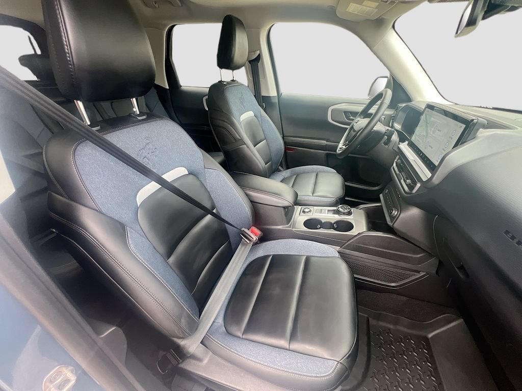Used 2025 Ford Bronco Sport Outer Banks w/ Outer Banks Tech Package+ AWD/4WD image 29