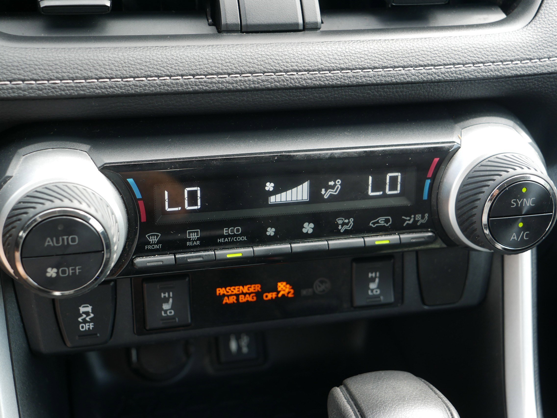 Used 2019 Toyota RAV4 XLE image 23