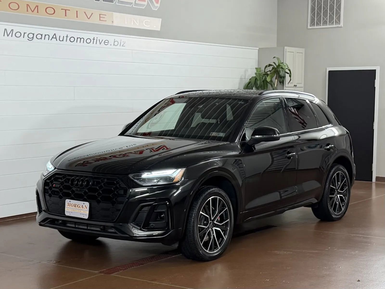 Used 2023 Audi SQ5 Premium Plus w/ Premium Plus Package AWD/4WD image 7