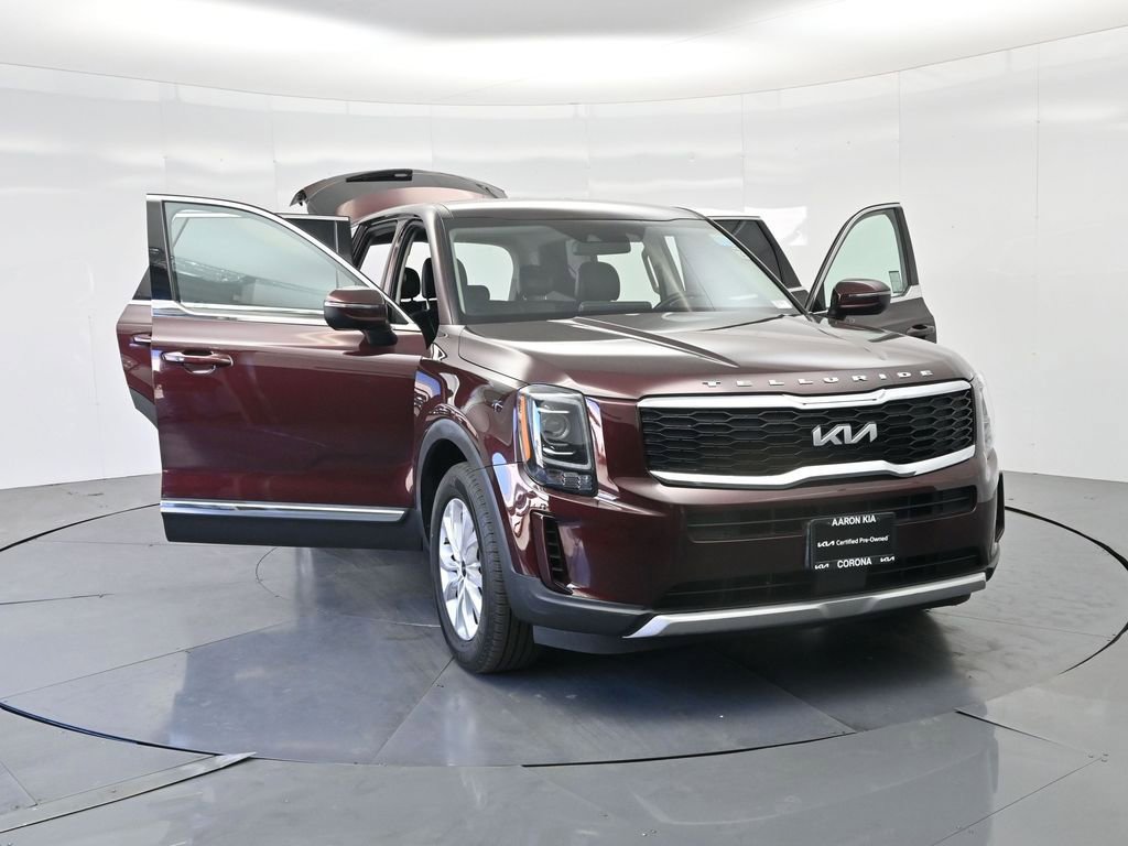 Certified 2022 Kia Telluride LX image 22