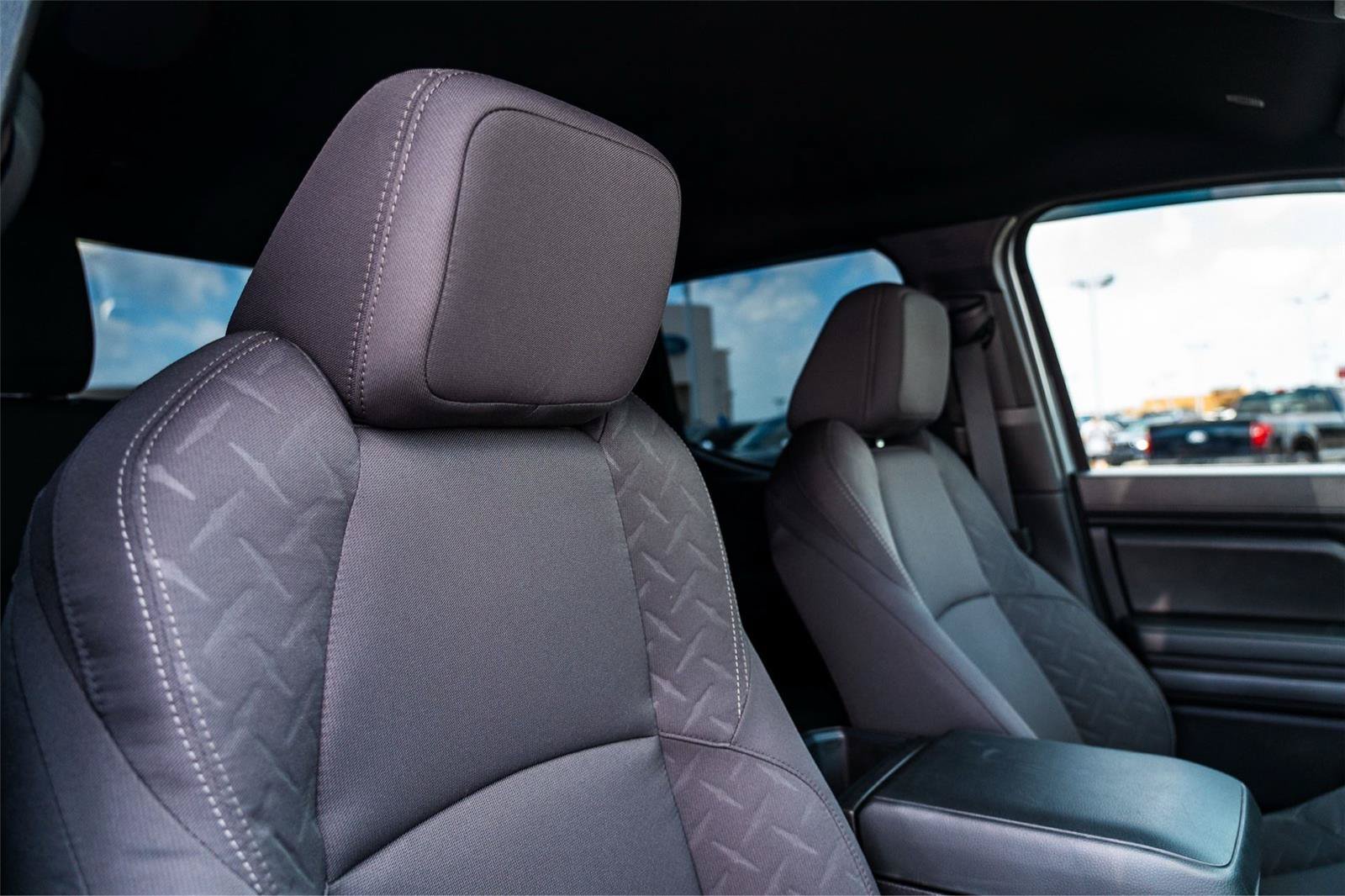 Used 2025 Toyota Tacoma SR5 AWD/4WD image 23