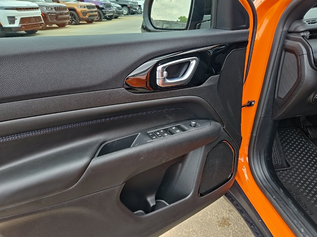 New 2026 Jeep Compass Latitude AWD/4WD image 30