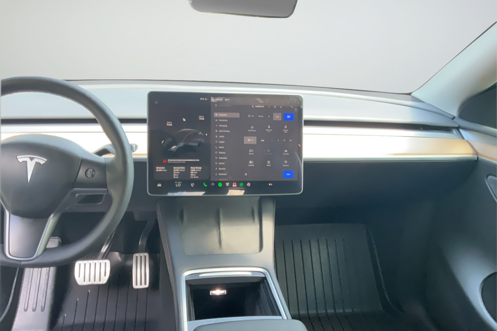 Used 2025 Tesla Model Y Performance AWD/4WD image 18