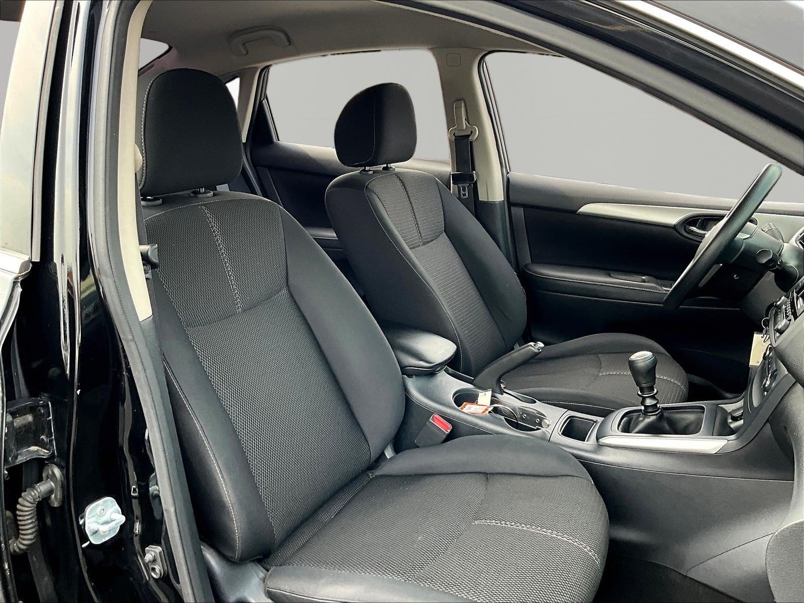 Used 2016 Nissan Sentra S FWD image 28