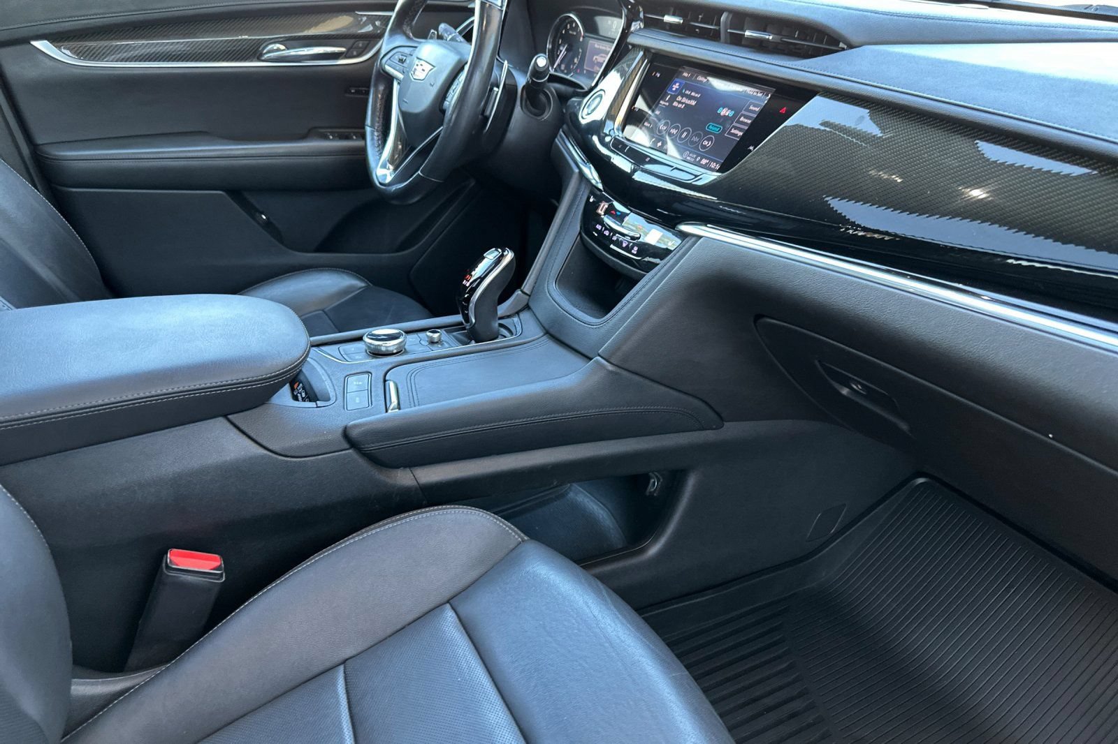 Certified 2021 Cadillac XT6 Sport AWD/4WD image 18
