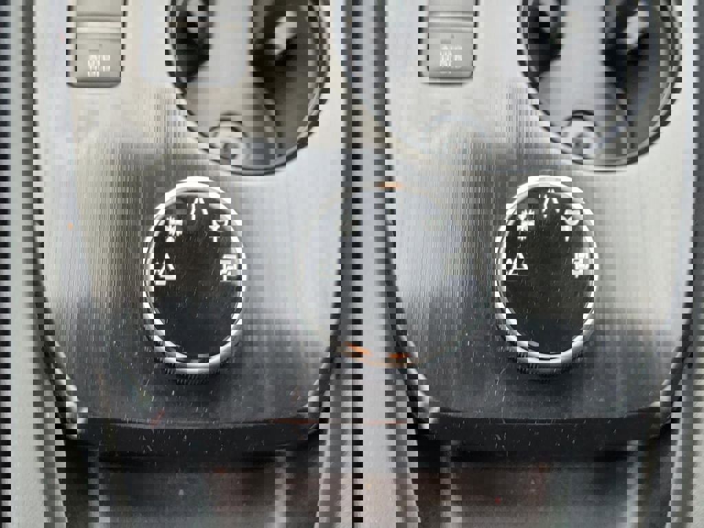 Certified 2021 Nissan Rogue S image 23