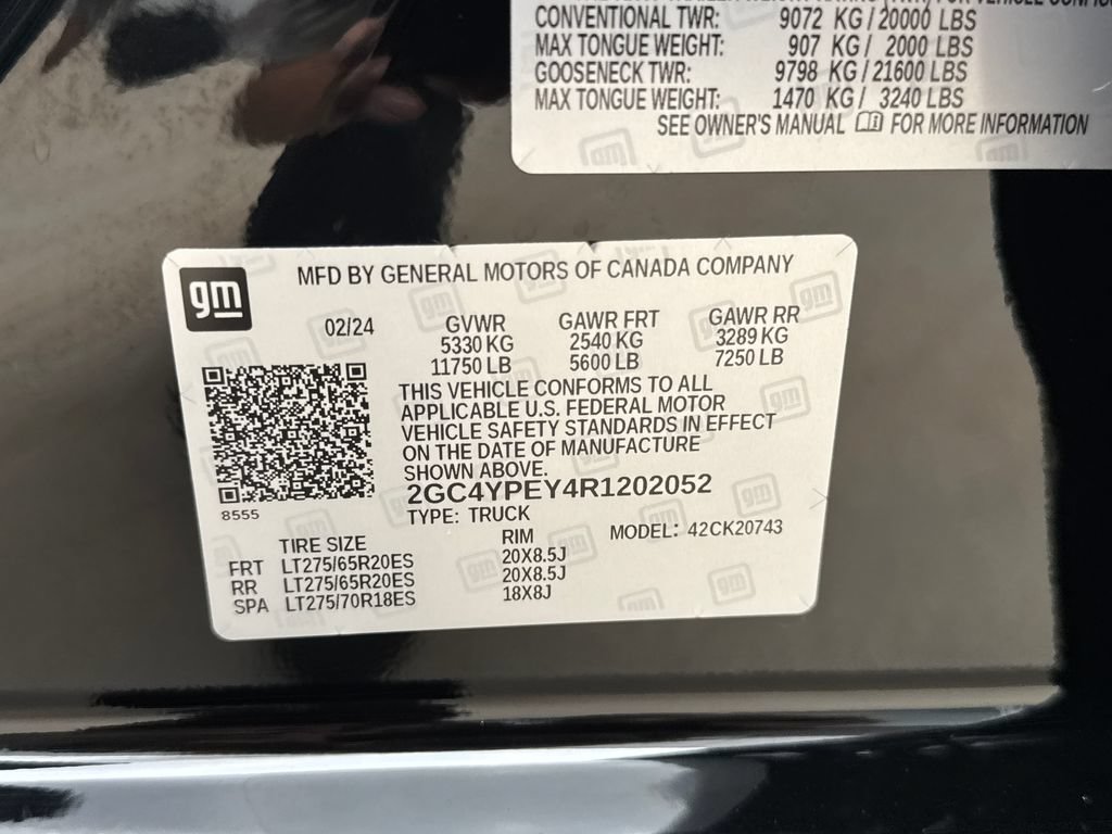 Used 2024 Chevrolet Silverado 2500 LTZ w/ LTZ Plus Package AWD/4WD image 30