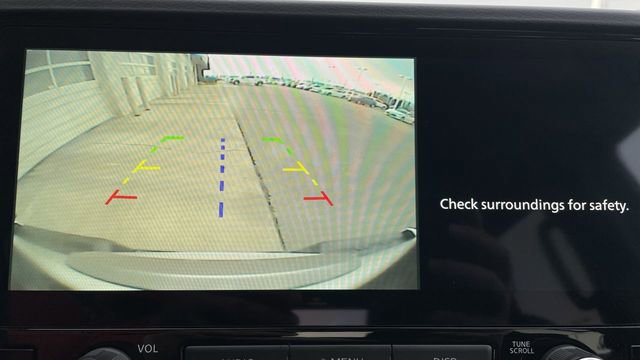 Used 2025 Nissan Frontier SV image 17