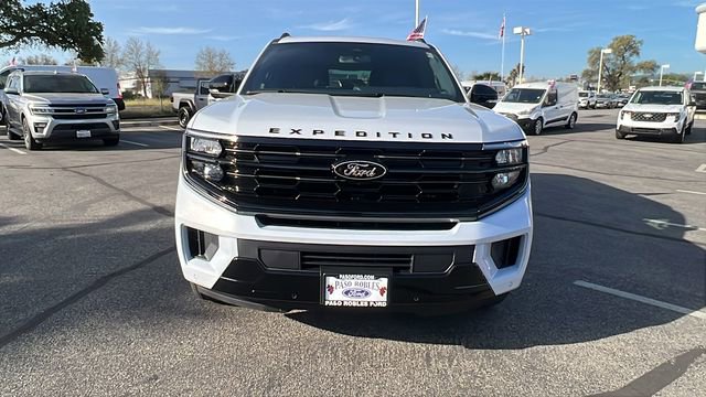 New 2026 Ford Expedition Max Platinum w/ Stealth Appearance Package AWD/4WD image 8