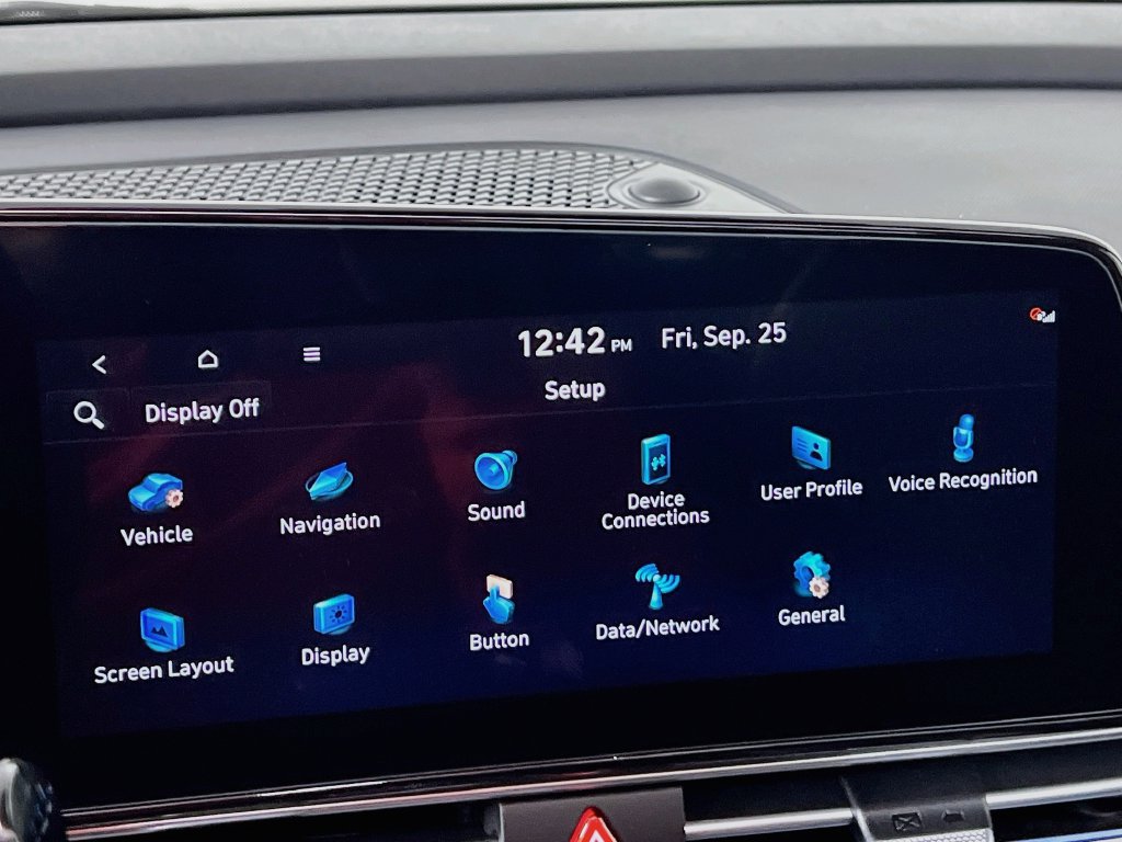 New 2026 Hyundai Elantra Limited FWD image 11