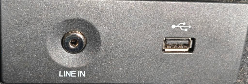 Used 2018 Ford Taurus SE FWD image 15