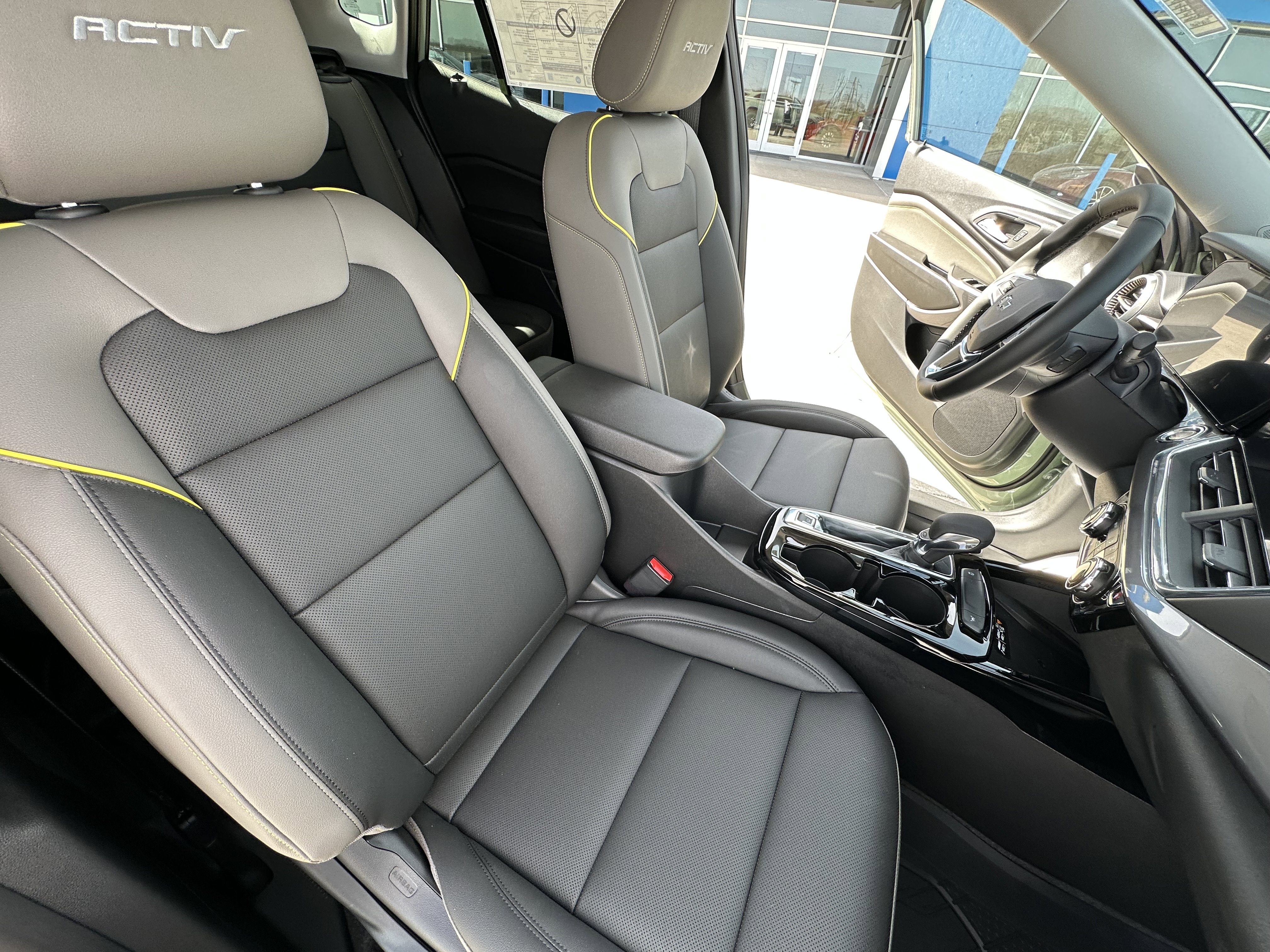 New 2026 Chevrolet Trax ACTIV w/ Sunroof Package image 33