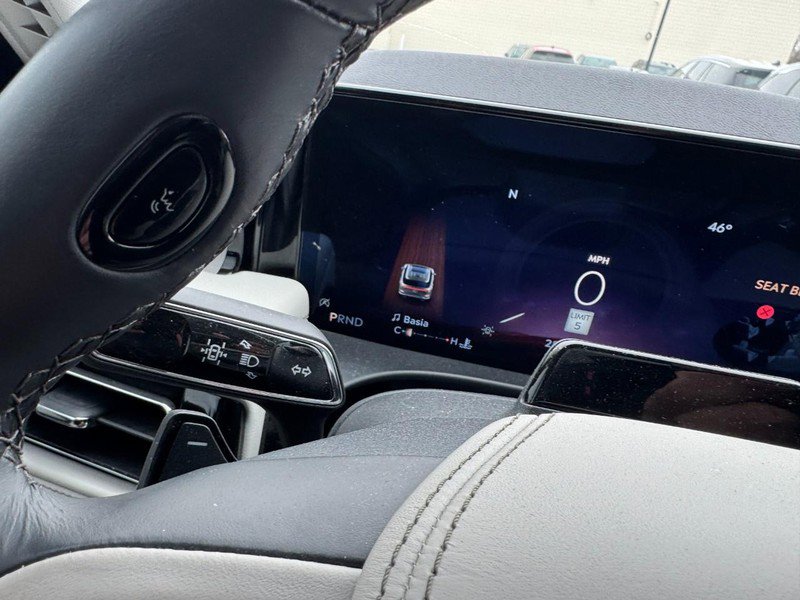 Certified 2025 Lincoln Aviator Reserve w/ Equipment Group 201A image 20