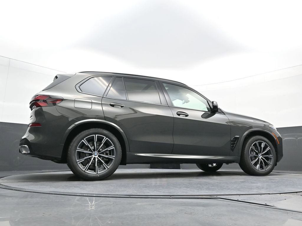 New 2026 BMW X5 xDrive50e w/ M Sport Package AWD/4WD image 30