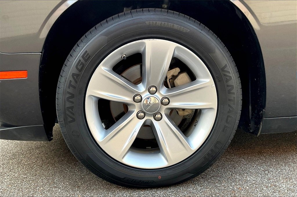 Certified 2023 Dodge Challenger SXT image 8