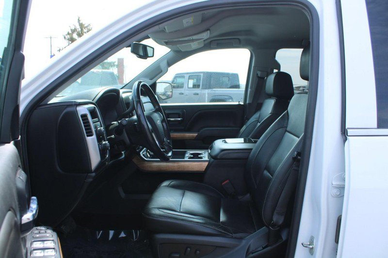 Used 2018 Chevrolet Silverado 1500 LTZ w/ Sport Package AWD/4WD image 8