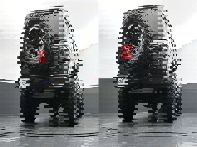 Used 2021 Jeep Wrangler Unlimited Sahara image 30