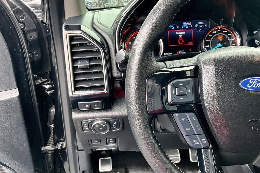 Used 2021 Ford F250 Lariat w/ Lariat Ultimate Package AWD/4WD image 14