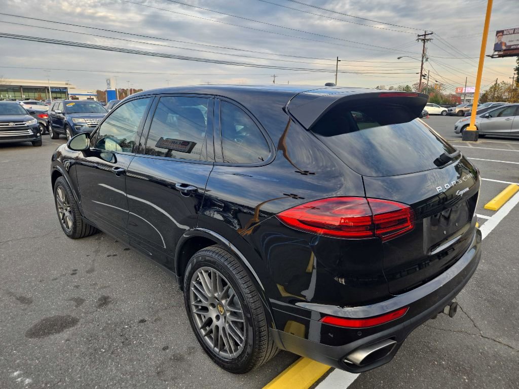 Used 2017 Porsche Cayenne Platinum Edition image 7