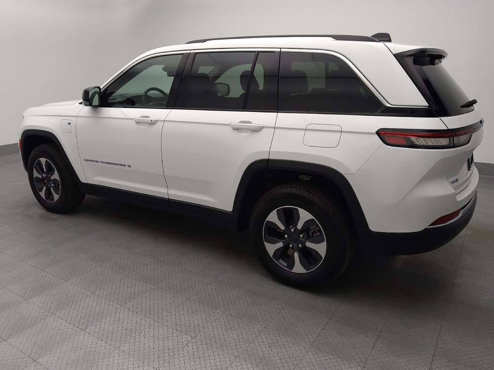 Used 2022 Jeep Grand Cherokee Limited 4xe w/ Luxury Tech Group II AWD/4WD image 3
