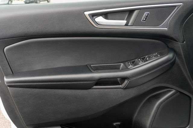 Used 2022 Ford Edge SEL AWD/4WD image 16