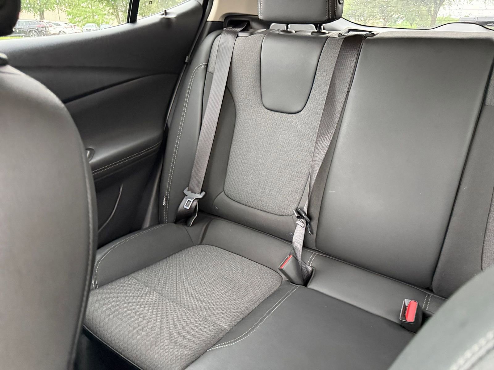 Used 2025 Buick Encore GX Preferred FWD image 39