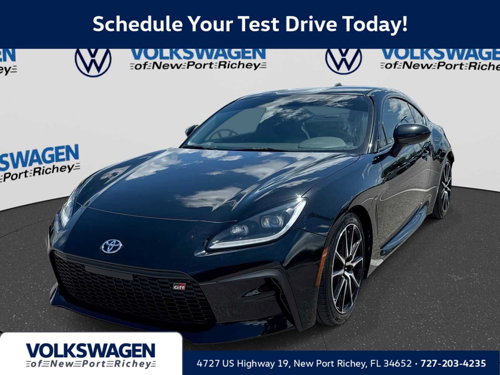 Used 2023 Toyota GR86 RWD image 1