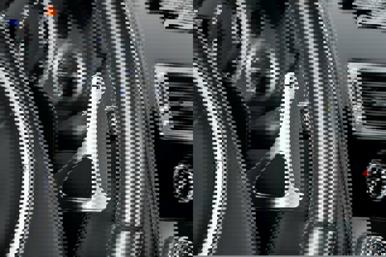 Used 2012 Aston Martin Virage Volante image 33