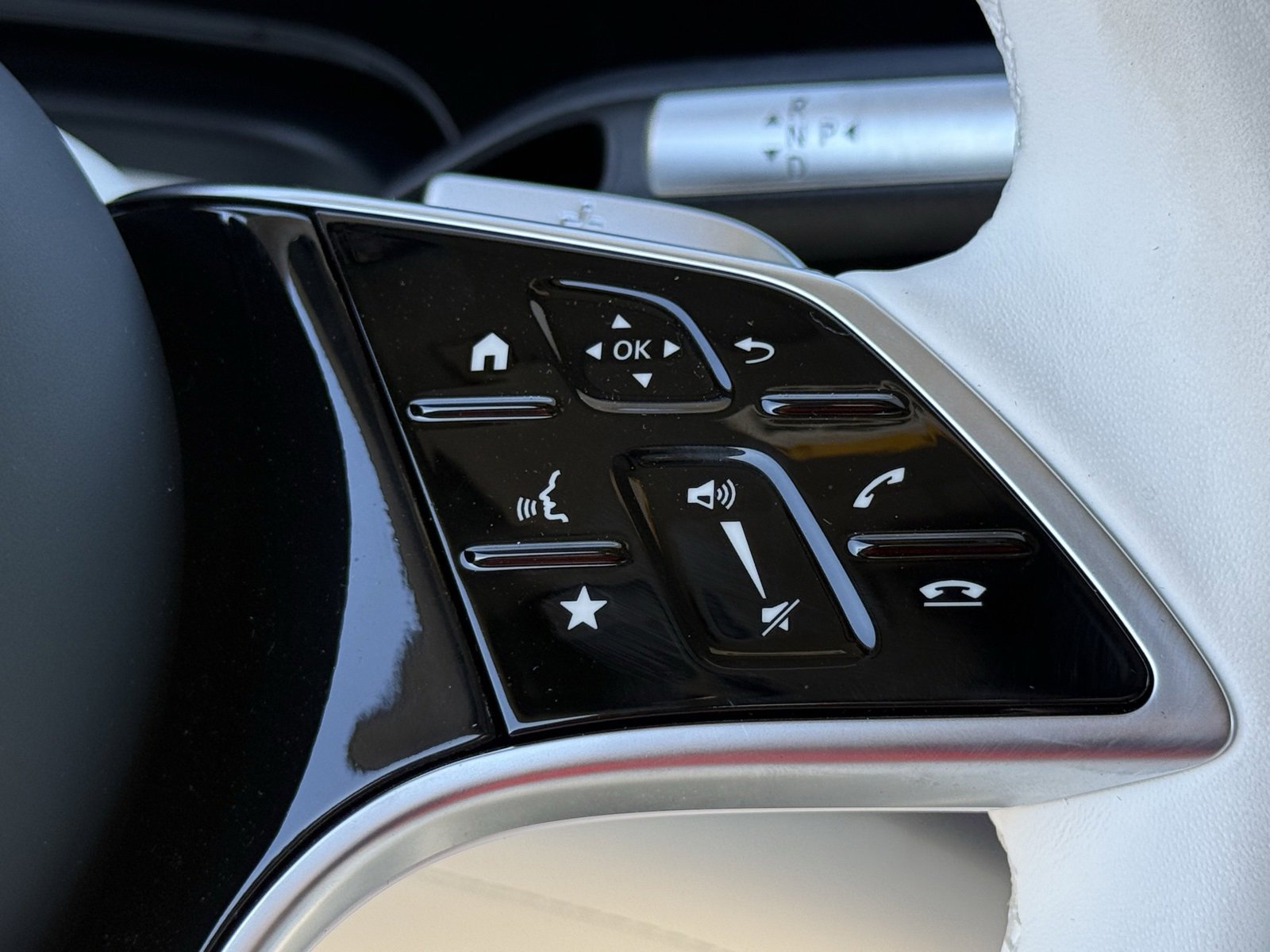 New 2025 Mercedes-Benz Maybach EQS 680 4MATIC image 19