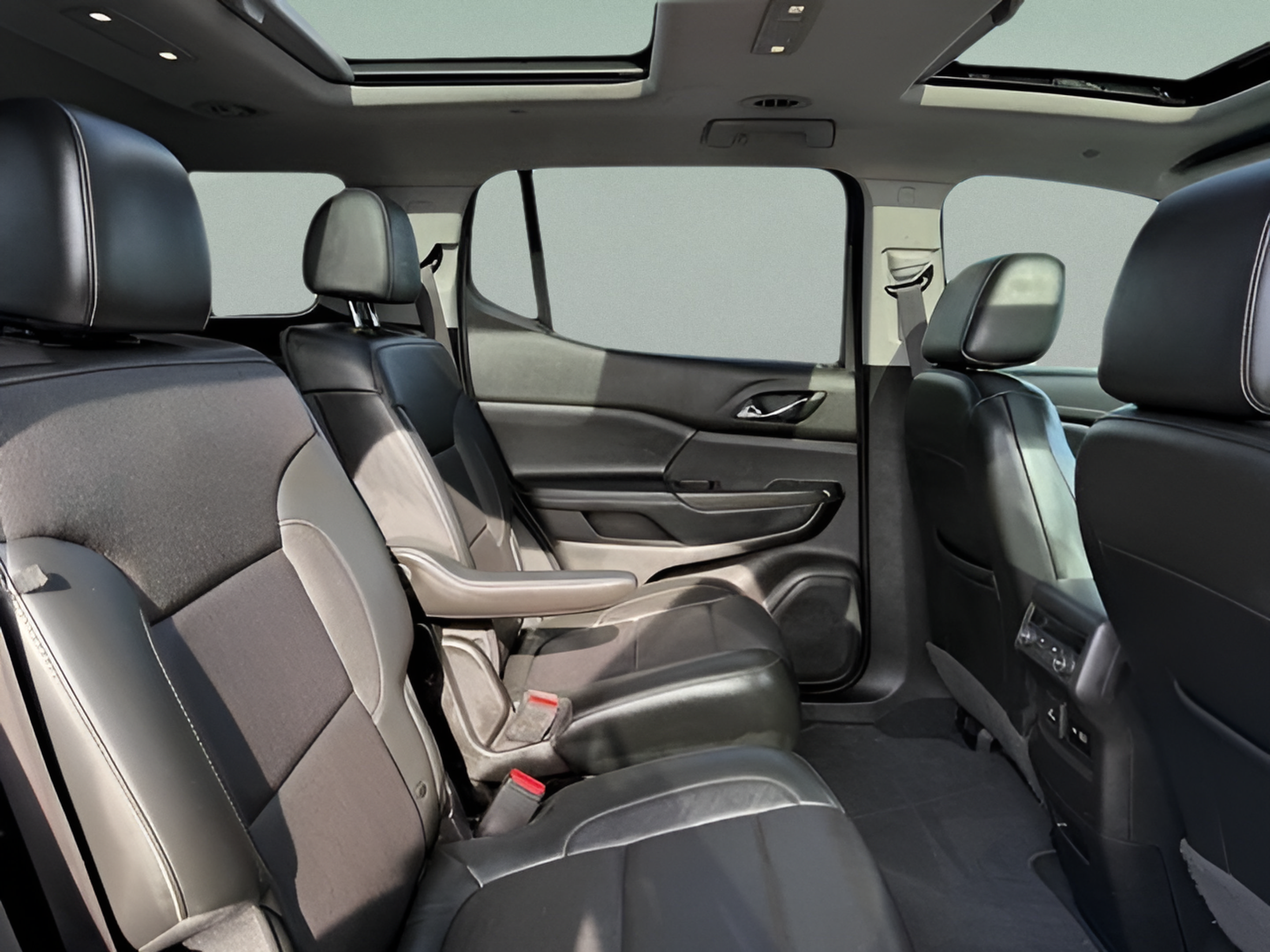 Used 2020 GMC Acadia SLT FWD image 10