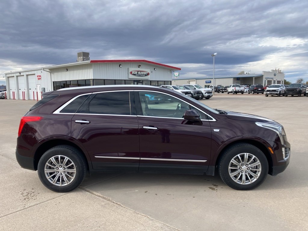 Used 2017 Cadillac XT5 Luxury image 6