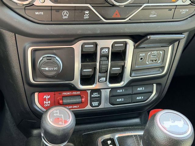 Used 2024 Jeep Wrangler Unlimited Rubicon AWD/4WD image 21