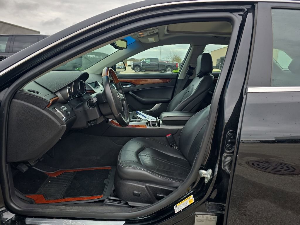 Used 2012 Cadillac CTS Luxury RWD image 7
