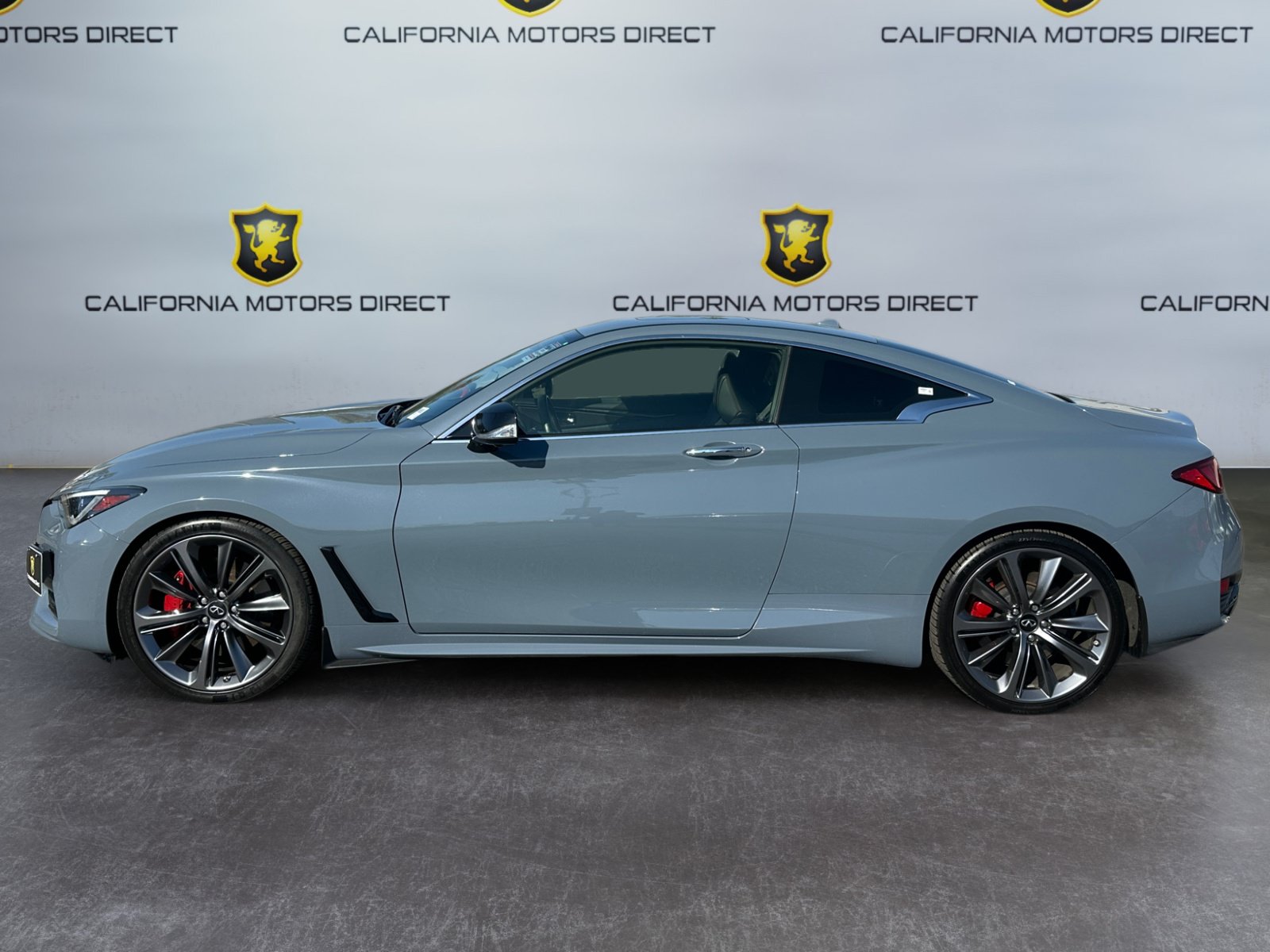Used 2022 INFINITI Q60 Red Sport 400 w/ Cargo Package RWD image 2