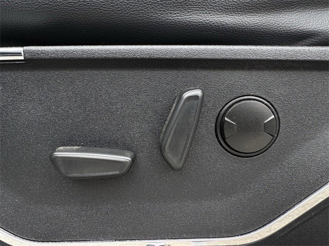 Used 2023 Ford F250 Lariat w/ Sport Appearance Package image 27