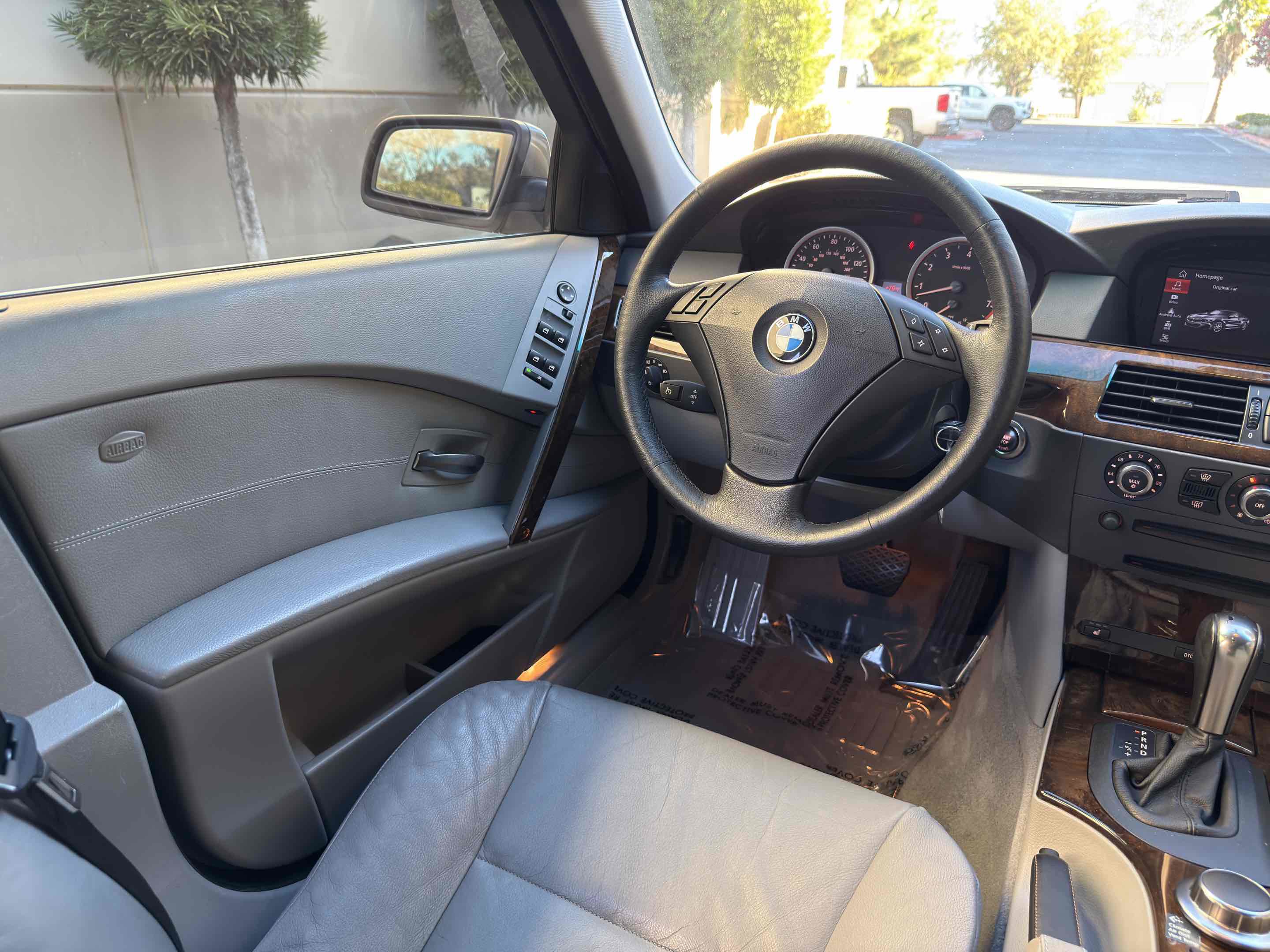 Used 2006 BMW 530xi Wagon image 24