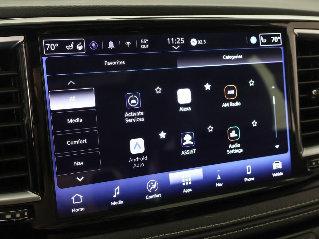 Used 2024 Chrysler Pacifica Limited image 57