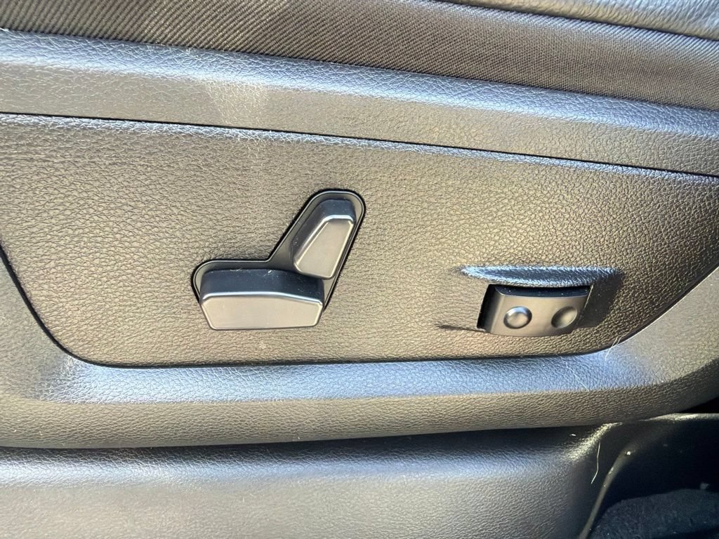 Used 2024 RAM 2500 Laramie AWD/4WD image 27