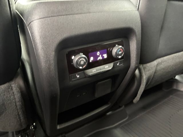 New 2026 Chevrolet Traverse RS image 18