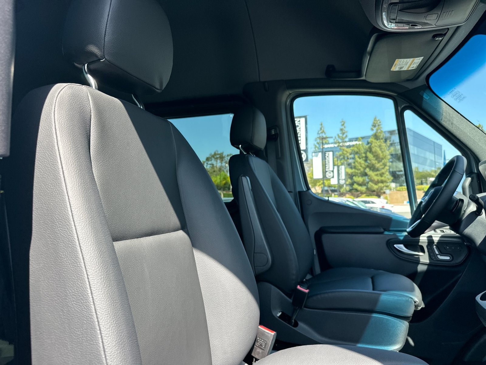 New 2026 Mercedes-Benz Sprinter 2500 image 17