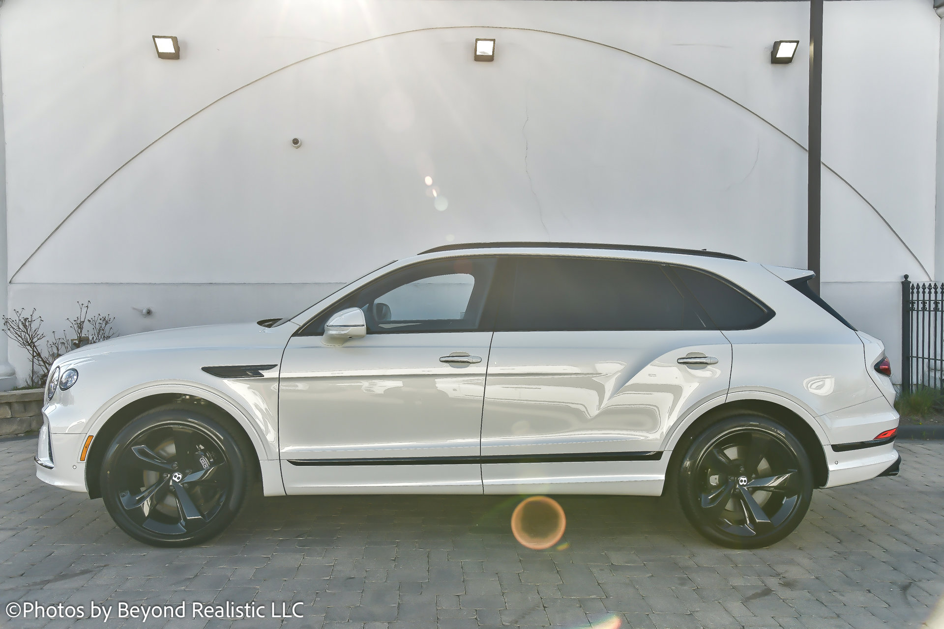 Used 2024 Bentley Bentayga Extended Wheelbase image 5